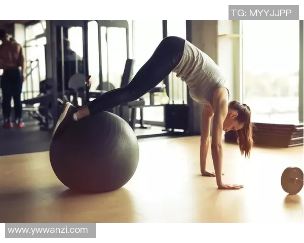 姚明护腰的秘密：如何通过科学训练与合理饮食保护运动员的健康与职业生涯