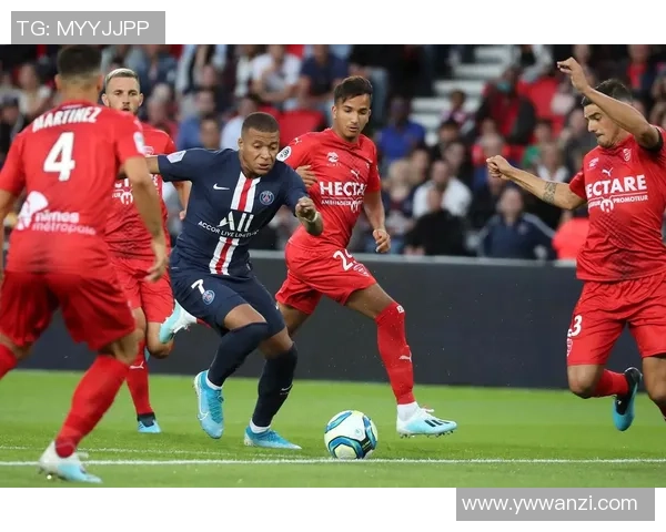 意甲盛宴巴黎圣日耳曼狂胜皇马四球大捷帽子戏法点燃全场激情