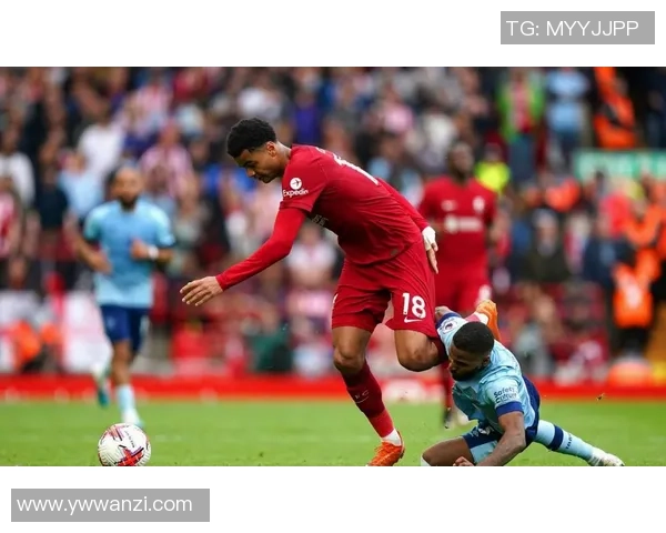 西甲激战：利物浦逆转多特蒙德6-2绝杀瞬间引发全场狂欢点评