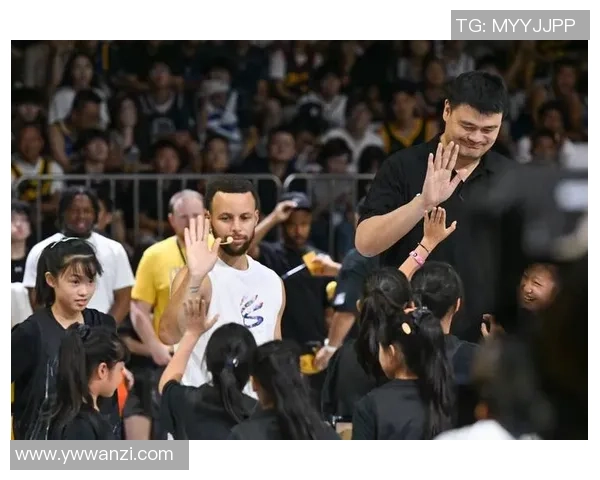 姚明带领中国男篮征战2023亚锦赛展现团队精神与竞技风采