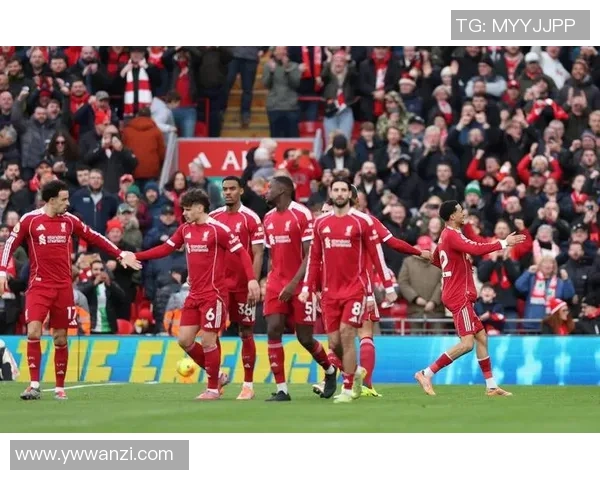 意甲精彩对决热刺与利物浦战成平局神扑时刻引发全场热烈反响