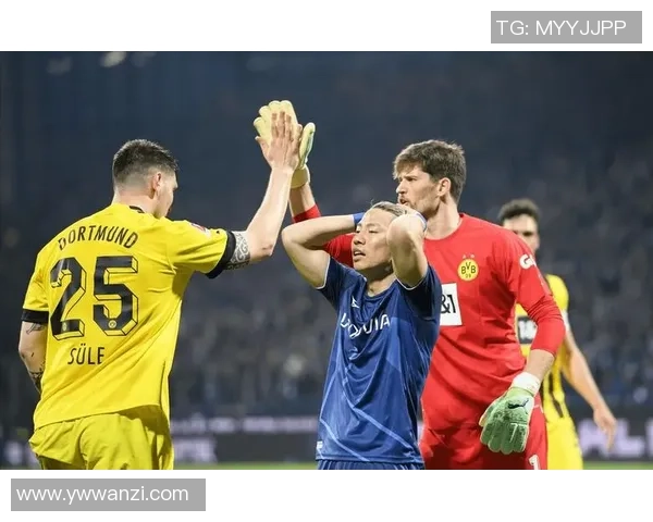 莱比锡逆袭巴黎圣日耳曼帽子戏法引发争议判罚全场沸腾