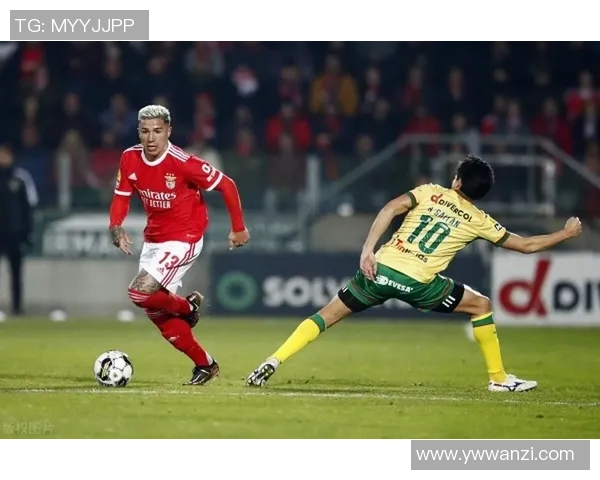 切尔西在欧冠中大胜本菲卡补时进球点燃全场激情与转会传闻