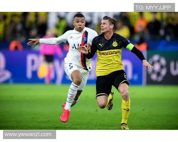 足总杯激战：巴黎圣日耳曼与多特蒙德平局补时进球引发全场狂欢