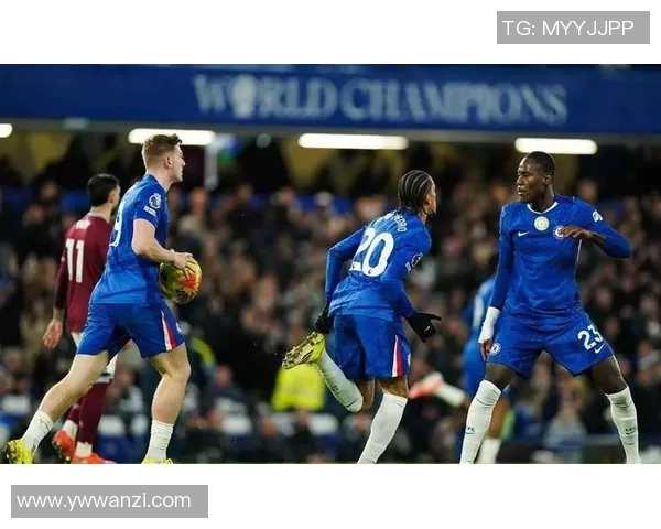 切尔西在国王杯中大胜波尔图五球逆转全场气氛热烈