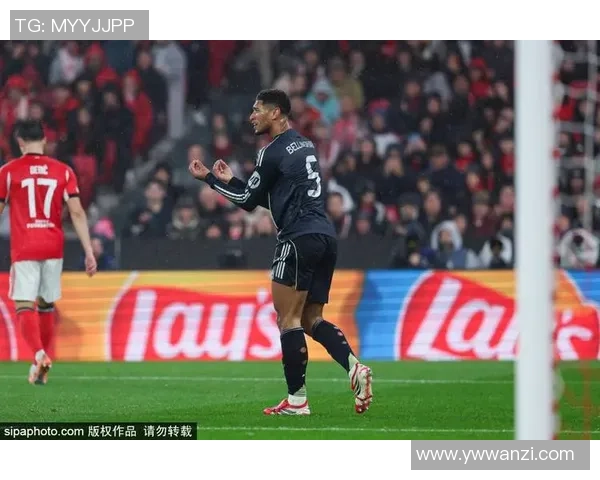 英超激战巴黎圣日耳曼与本菲卡平局红牌事件引发全场热议