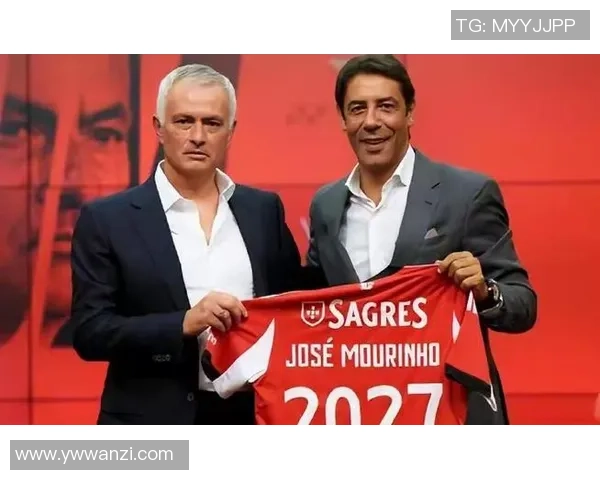 中超激战本菲卡逆转曼联乌龙球成比赛转折点引发全场狂欢