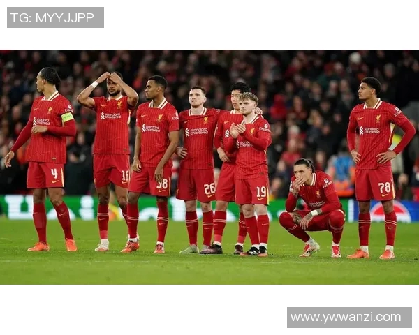 中超激战：里昂与利物浦战平后点球大战引发全场狂欢