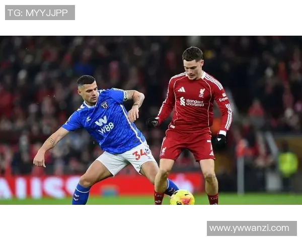 德甲惊现冷门那不勒斯凭乌龙球1-0力克利物浦全场沸腾