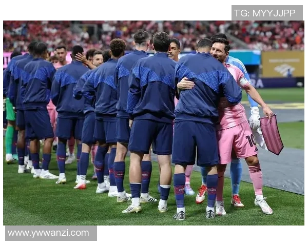 欧冠激战：里昂大胜巴黎圣日耳曼神奇扑救点燃全场激情