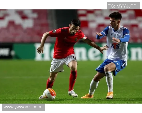 欧联杯精彩对决本菲卡与里昂战成平局神奇扑救成比赛转折点